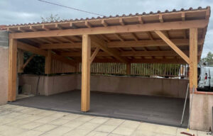 construction d'un appentis en bois