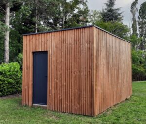 cabanon de jardin en ossature et bardage bois douglas