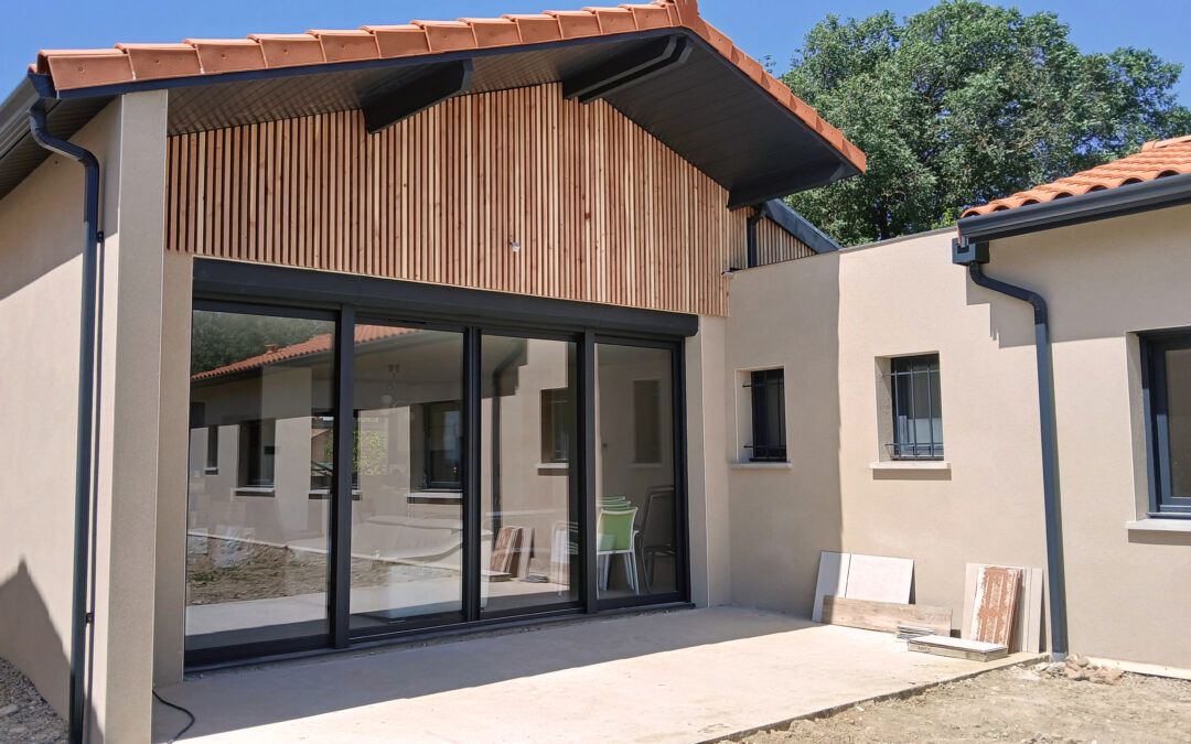 Comment donner de la valeur à votre maison avec un bardage en bois ?